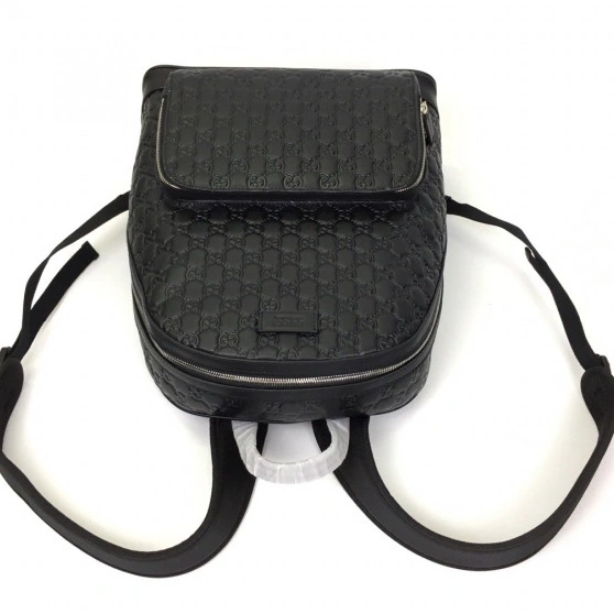First bag ru GUCCI GG Supreme backpack 0808